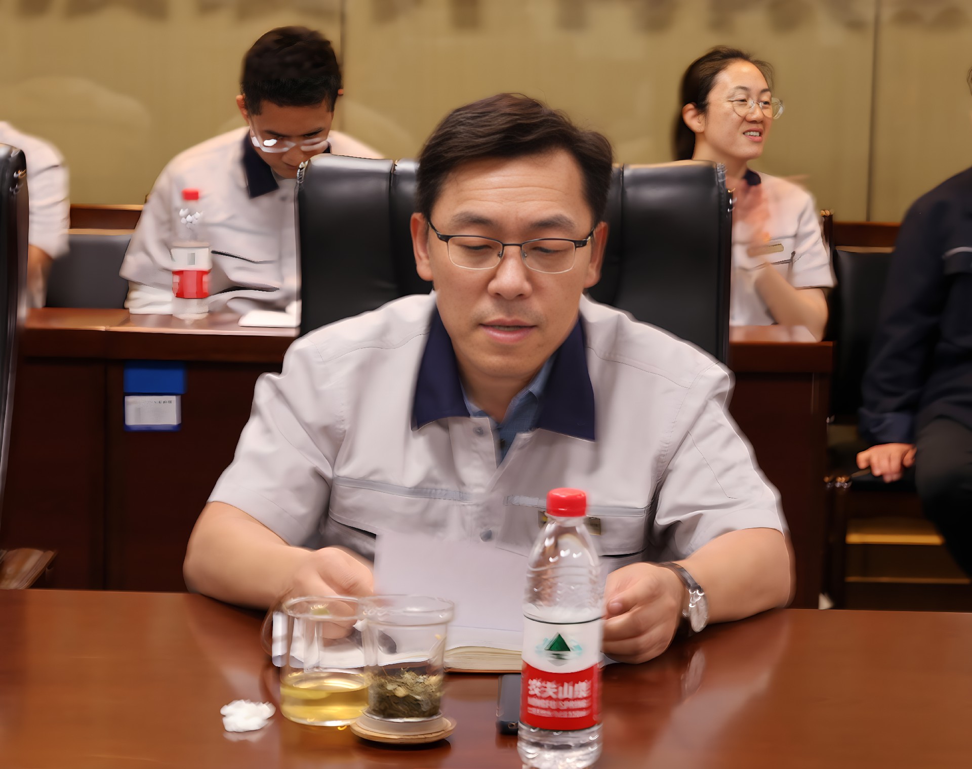 1727693606780801 AI变清澈_360智图_副本.jpg
